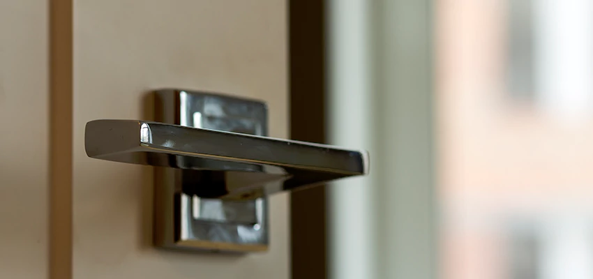 Door Lever Knob Repair in Bell Gardens, California