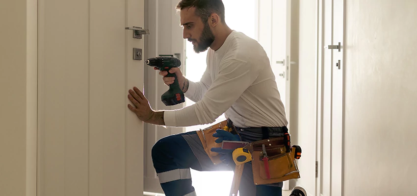 Mailbox Lock Installation Expert in Bell Gardens, California