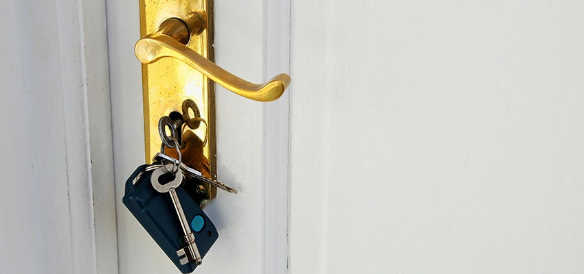 Broken Door Key Extraction in Bell Gardens, CA